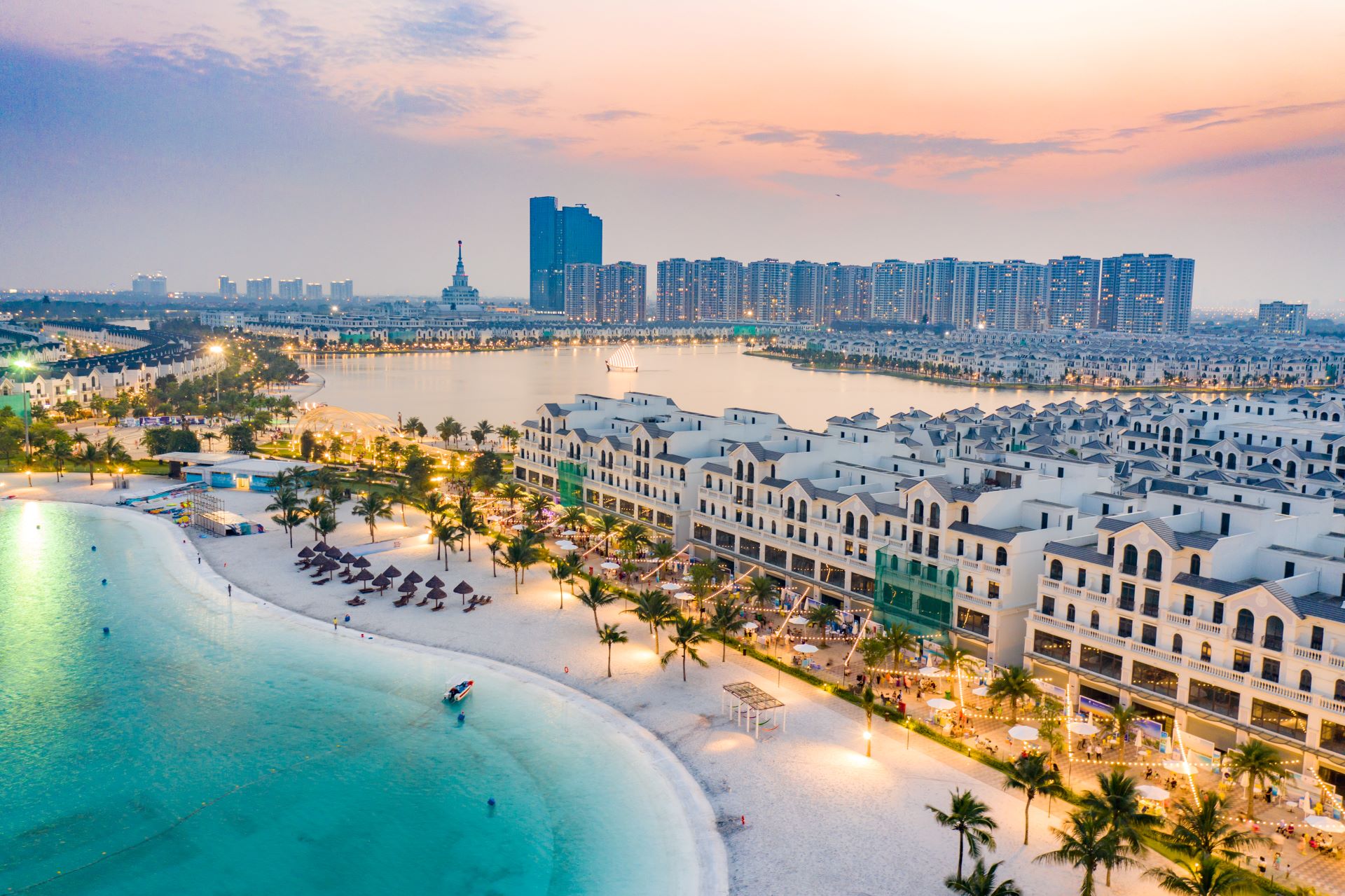 Vinhomes Ocean Park 1 urban area, part of the Vingroup ecosystem