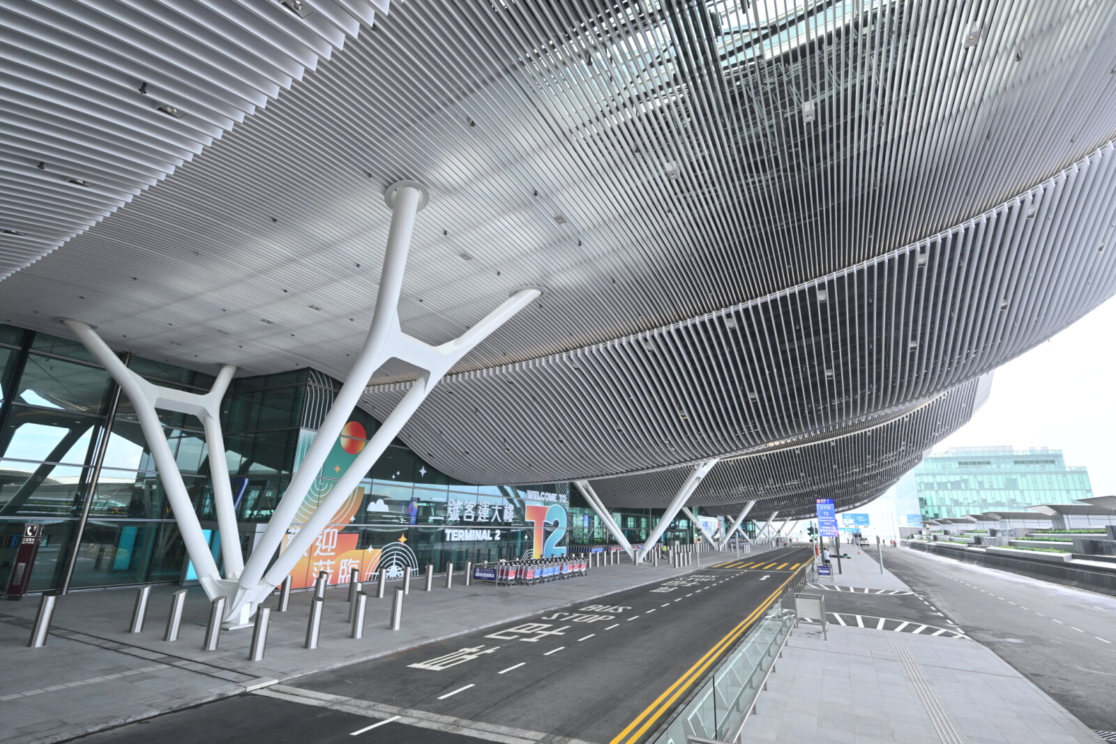 AECOM celebrates successful delivery of the new Terminal 2 at Hong Kong International Airport (Photo credit: AAHK)
