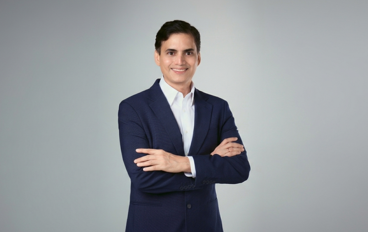 Mr. Kashyap Vora Senior Vice President – Investments & Business Development ONYX Hospitality Group