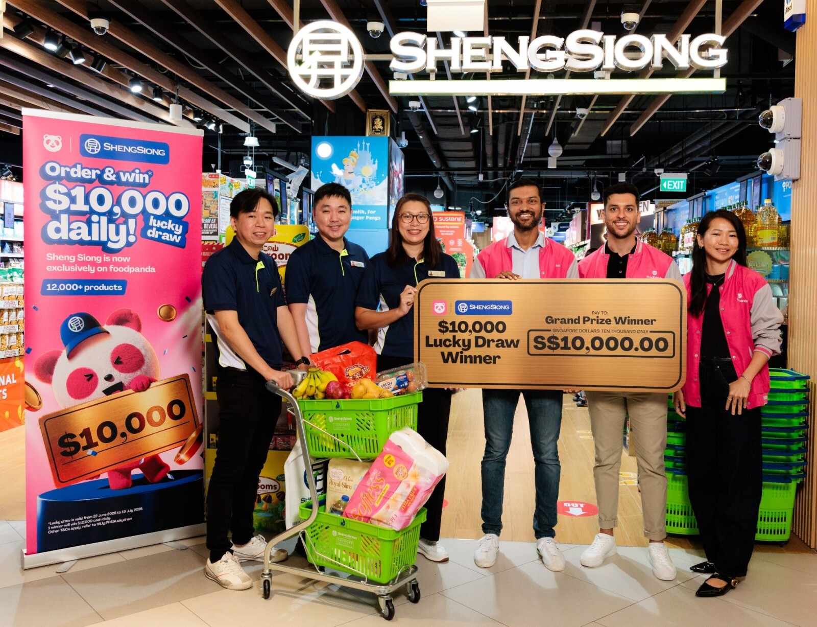 (From left) Peter Tan, Senior System Architect, Sheng Siong Group; Lin Zi Kai, Director of Customer and Operations, Sheng Siong Group; Lin Ruiwen, Executive Director, Sheng Siong Group; Bhavani Mishra, Managing Director, foodpanda Singapore; Ricky Davda, Head of Marketplace, foodpanda Singapore; and Yingchun Li, Head of Marketing & Growth, foodpanda Singapore, at the launch of foodpanda