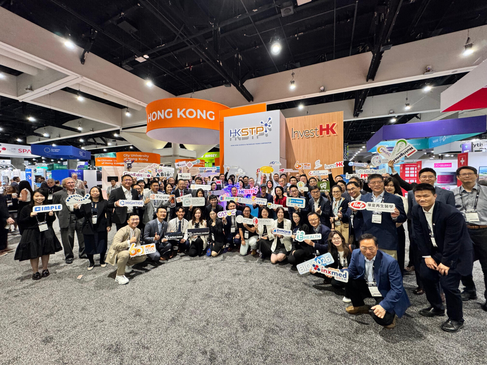 In collaboration with InvestHK and HKTDC, HKSTP led a delegation of 41 park companies, institutes and spin-offs from five renowned local universities to showcase the Hong Kong